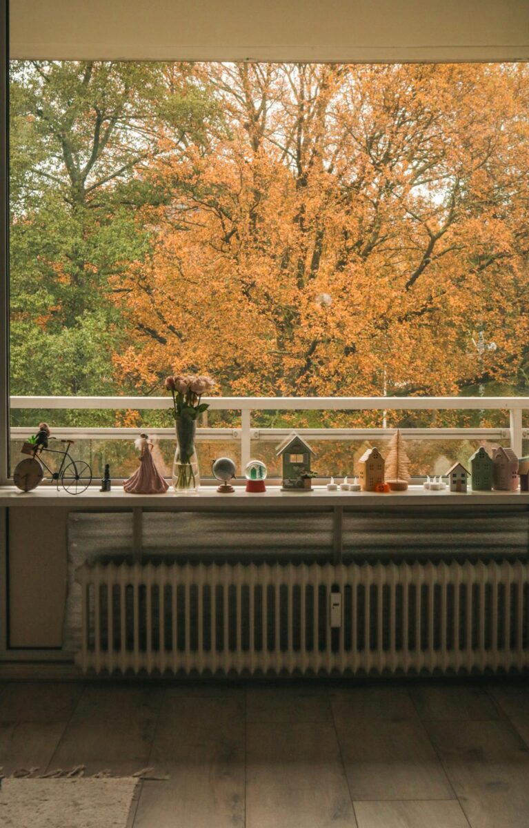 Knusse hoek voor lezen of werken thuis